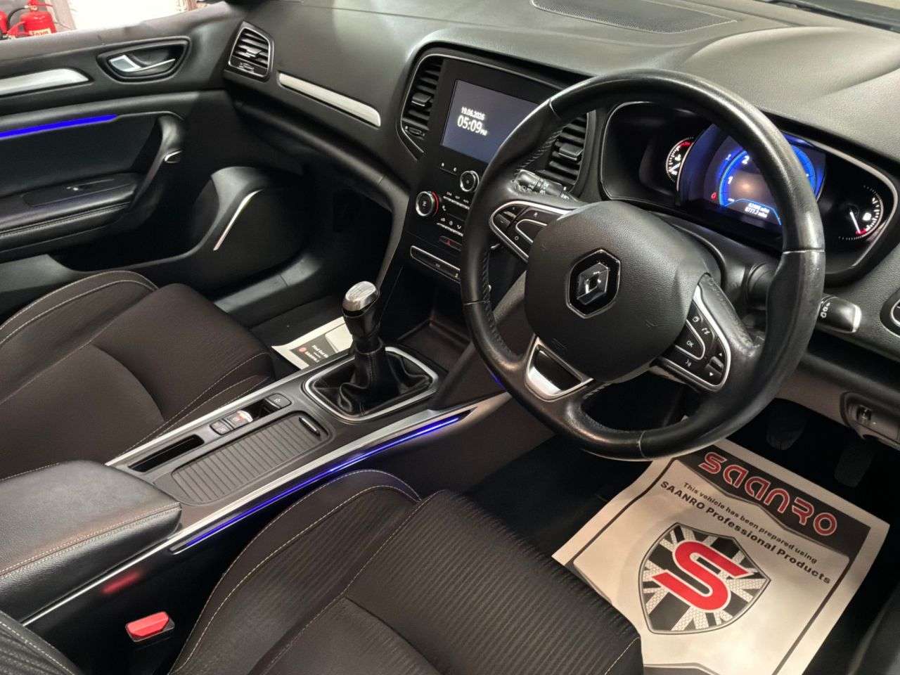 2018 RENAULT MEGANE 2018 RENAULT MEGANE