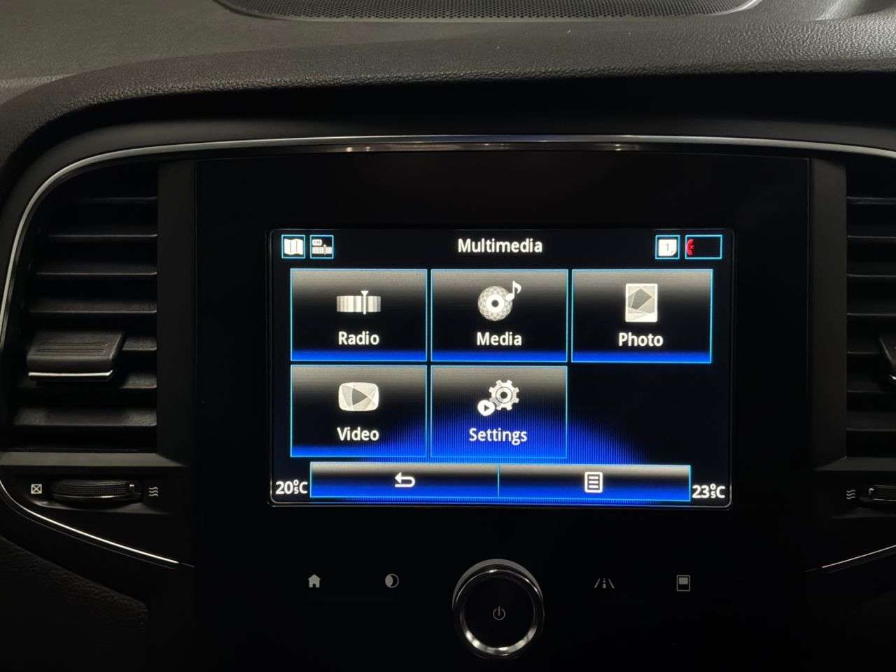2018 RENAULT MEGANE 2018 RENAULT MEGANE