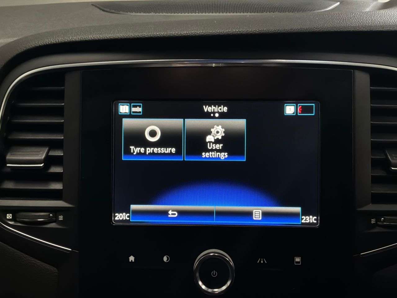 2018 RENAULT MEGANE 2018 RENAULT MEGANE
