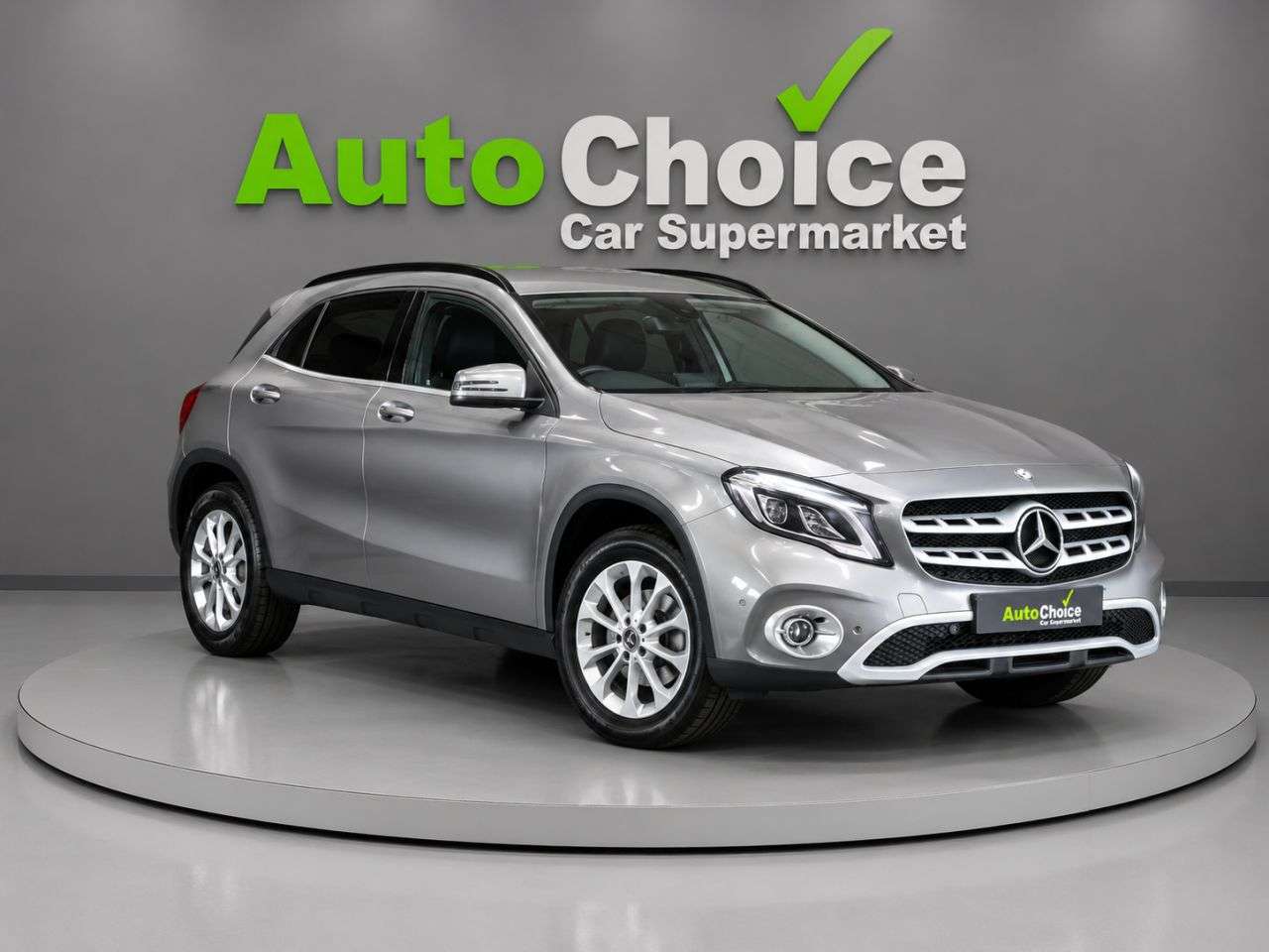 A 2018 MERCEDES-BENZ 180 1.6 GLA200 SE (Executive) SUV 5dr Petrol 7G-DCT Euro 6 (s/s) (156 ps) in Bl A 2018 MERCEDES-BENZ 180 1.6 GLA200 SE (Executive) SUV 5dr Petrol 7G-DCT Euro 6 (s/s) (156 ps) in Bl