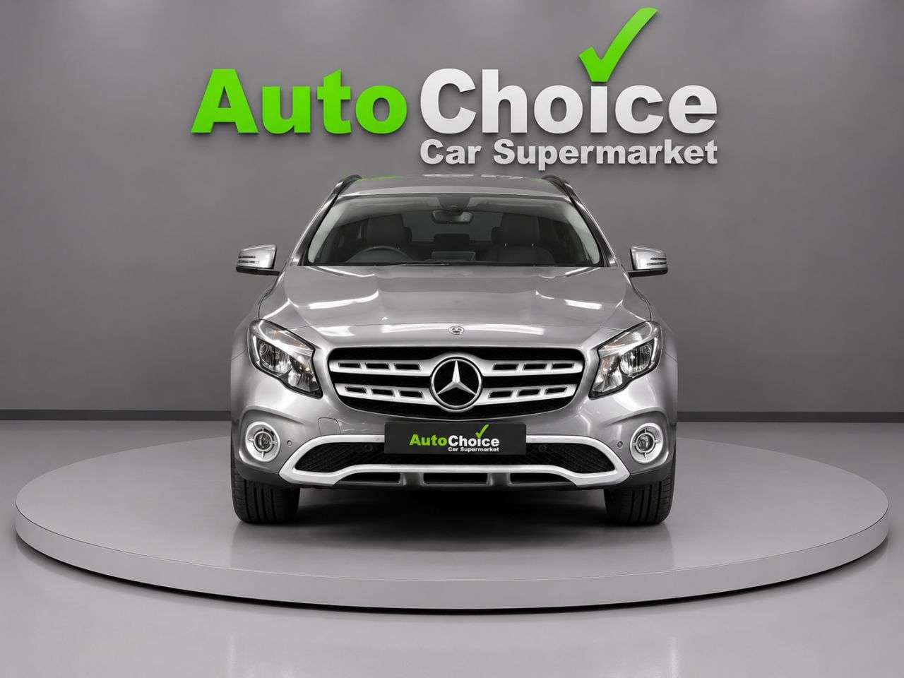 A 2018 MERCEDES-BENZ 180 1.6 GLA200 SE (Executive) SUV 5dr Petrol 7G-DCT Euro 6 (s/s) (156 ps) in Bl A 2018 MERCEDES-BENZ 180 1.6 GLA200 SE (Executive) SUV 5dr Petrol 7G-DCT Euro 6 (s/s) (156 ps) in Bl