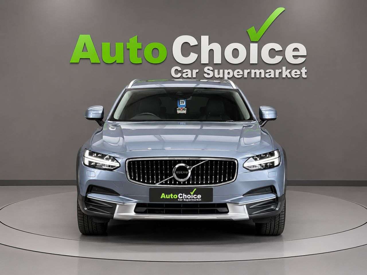 A 2018 VOLVO V90 CROSS COUNTRY 2.0 D5 PowerPulse Pro Estate 5dr Diesel Auto AWD Euro 6 (s/s) (235 ps) in B A 2018 VOLVO V90 CROSS COUNTRY 2.0 D5 PowerPulse Pro Estate 5dr Diesel Auto AWD Euro 6 (s/s) (235 ps) in B