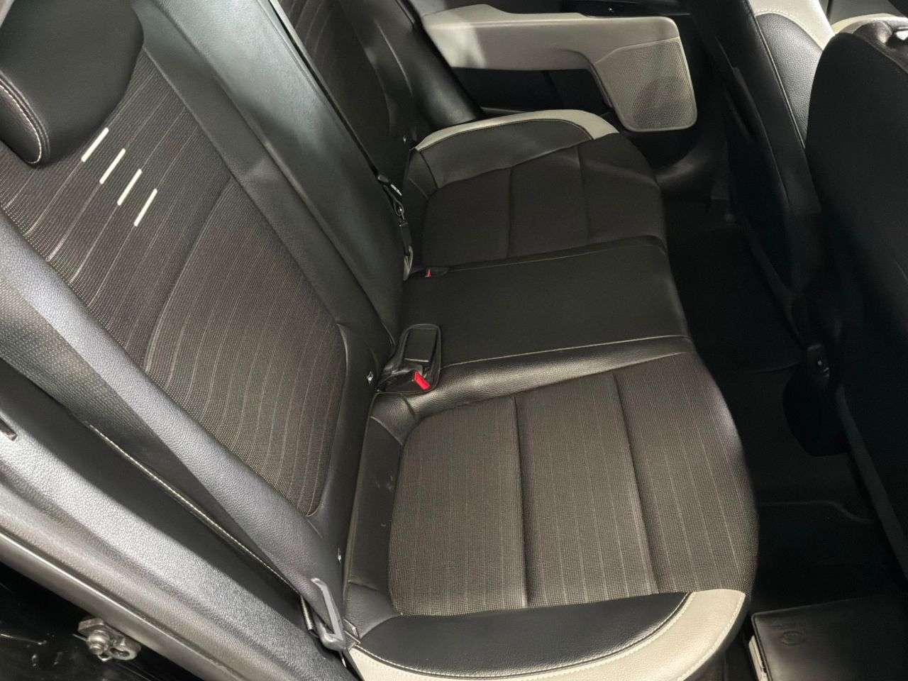 2019 KIA STONIC 2019 KIA STONIC
