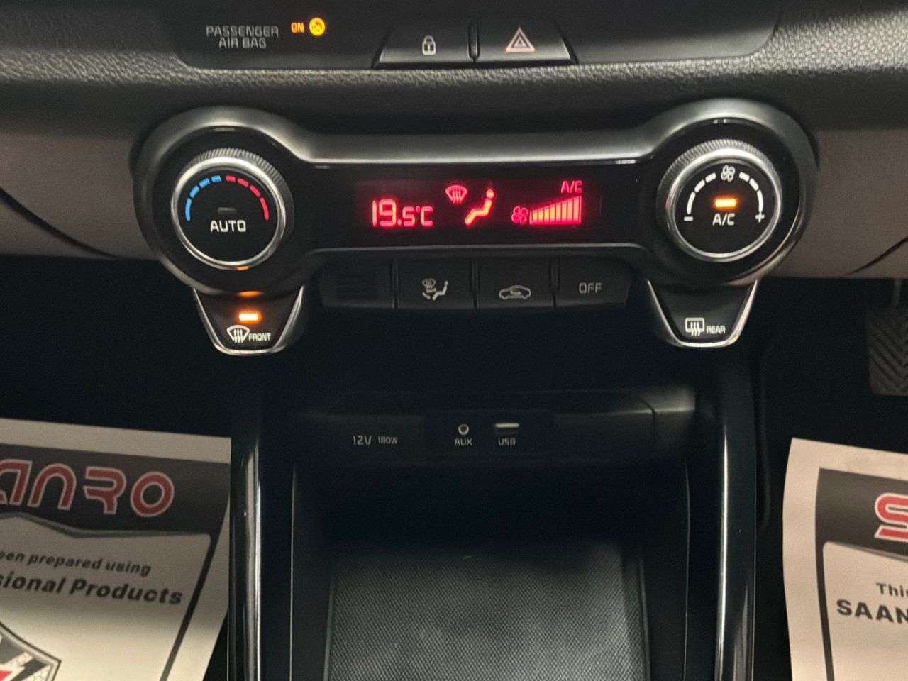 2019 KIA STONIC 2019 KIA STONIC