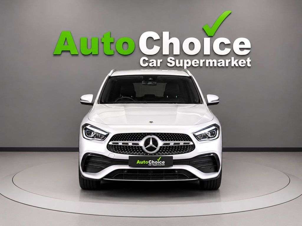 A 2020 MERCEDES-BENZ 180 1.3 GLA200 AMG Line SUV 5dr Petrol 7G-DCT Euro 6 (s/s) (163 ps) in Blackbur A 2020 MERCEDES-BENZ 180 1.3 GLA200 AMG Line SUV 5dr Petrol 7G-DCT Euro 6 (s/s) (163 ps) in Blackbur