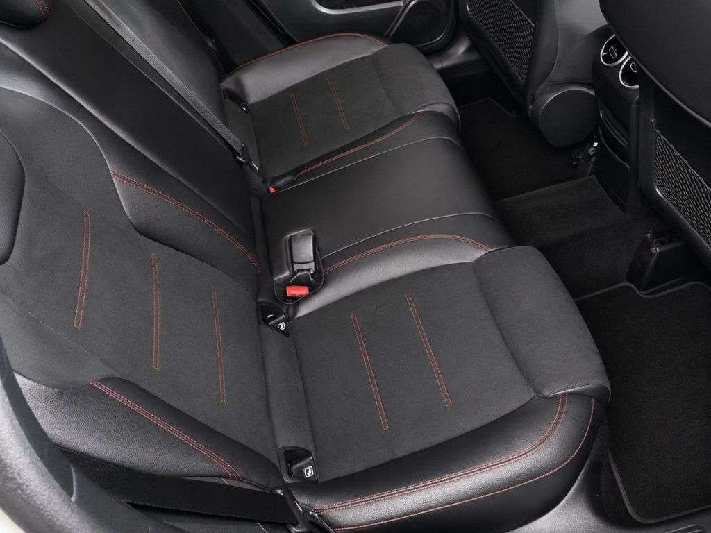 2020 MERCEDES-BENZ 180 2020 MERCEDES-BENZ 180