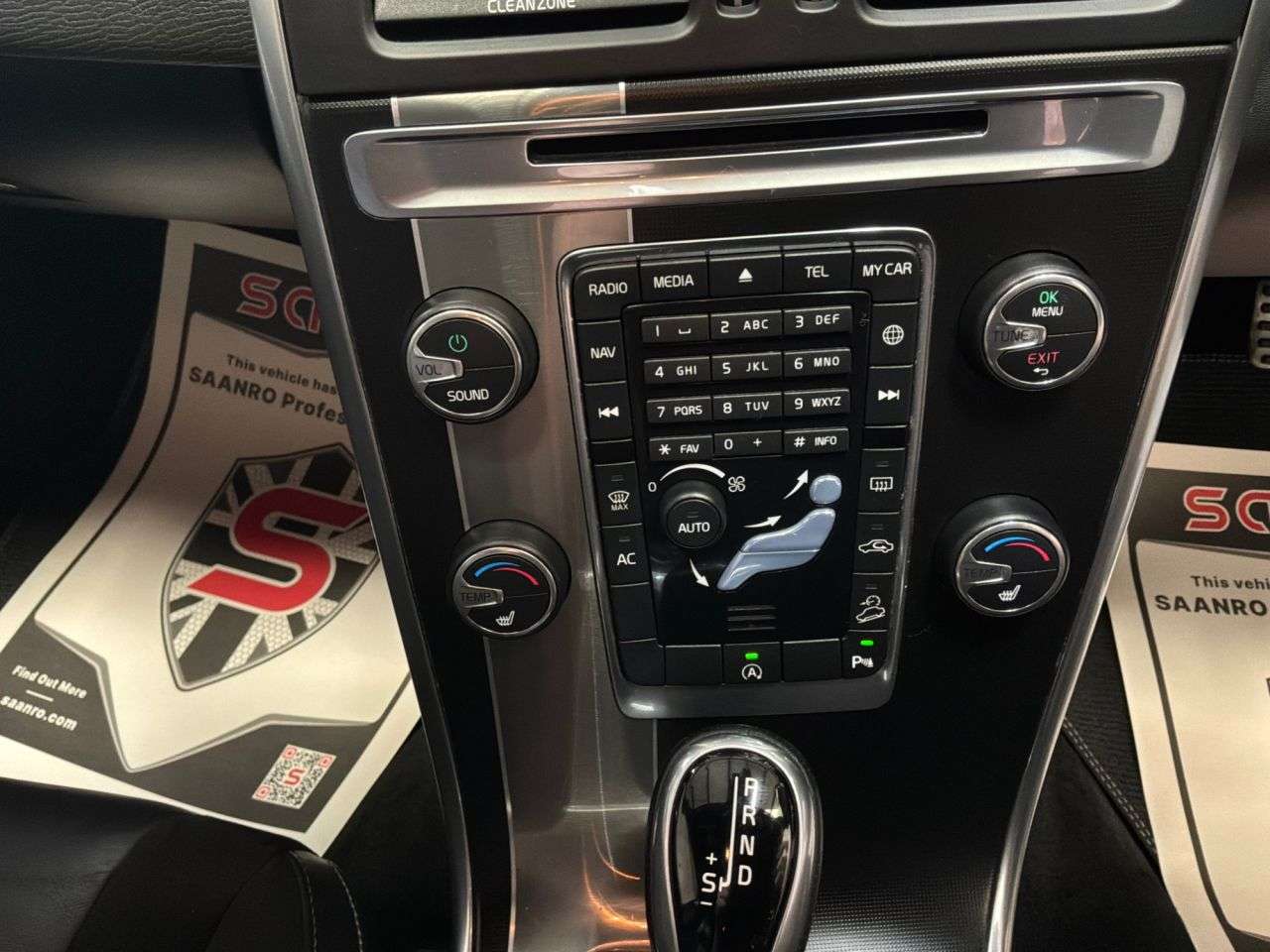2017 VOLVO XC60 2017 VOLVO XC60
