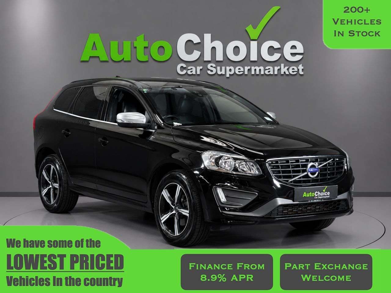 A 2017 VOLVO XC60 2.4 D4 R-Design Nav SUV 5dr Diesel Auto AWD Euro 6 (s/s) (190 ps) in Blackb A 2017 VOLVO XC60 2.4 D4 R-Design Nav SUV 5dr Diesel Auto AWD Euro 6 (s/s) (190 ps) in Blackb
