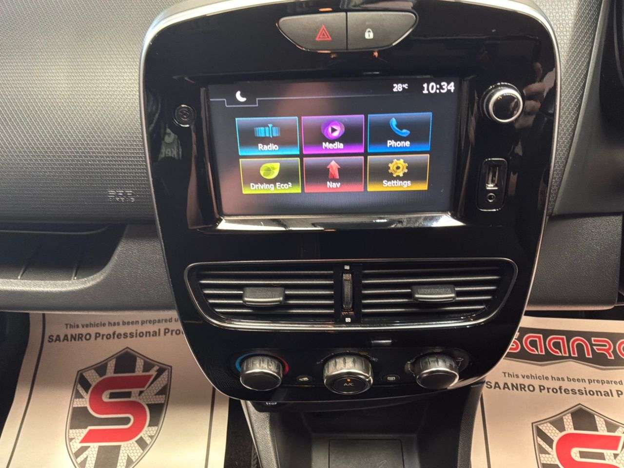 2016 RENAULT CLIO 2016 RENAULT CLIO