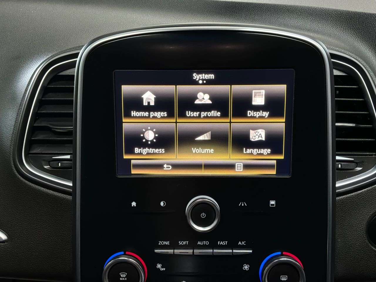 2017 RENAULT GRAND SCENIC 2017 RENAULT GRAND SCENIC