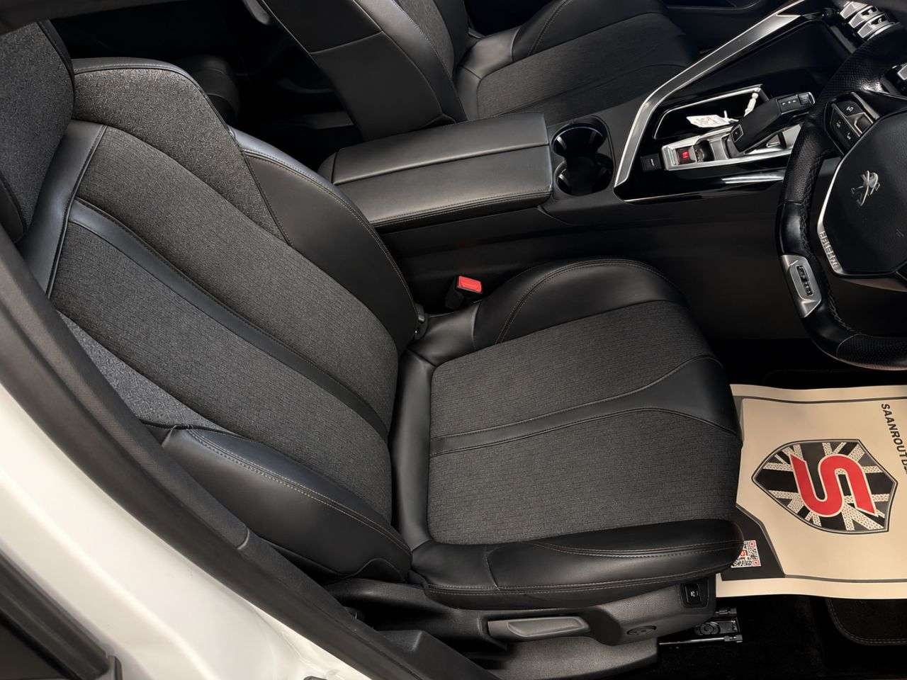 2019 PEUGEOT 5008 2019 PEUGEOT 5008