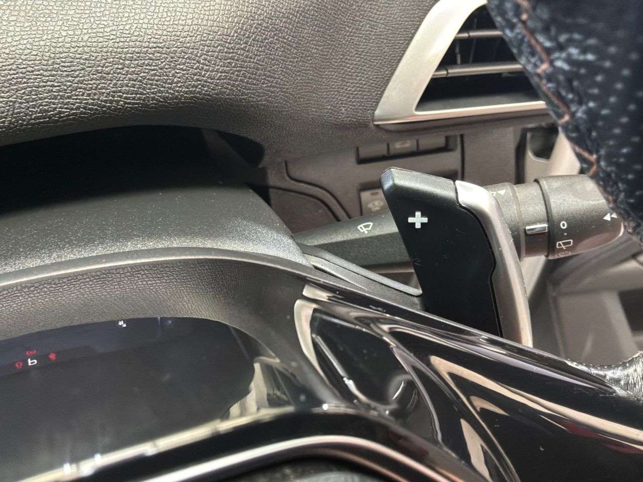 2019 PEUGEOT 5008 2019 PEUGEOT 5008