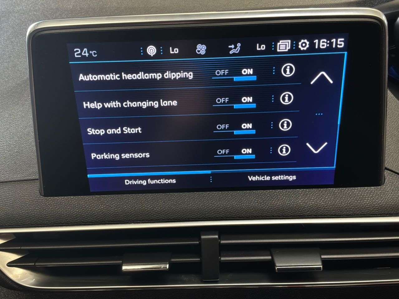 2019 PEUGEOT 5008 2019 PEUGEOT 5008