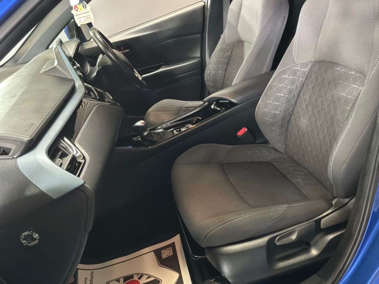 2019 TOYOTA CHR 2019 TOYOTA CHR