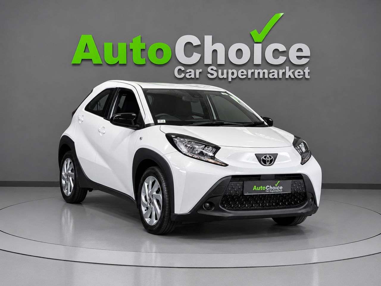 A 2024 TOYOTA AYGO X 1.0 VVT-i Pure Hatchback 5dr Petrol x-shift Euro 6 (s/s) (72 ps) in Blackbu A 2024 TOYOTA AYGO X 1.0 VVT-i Pure Hatchback 5dr Petrol x-shift Euro 6 (s/s) (72 ps) in Blackbu
