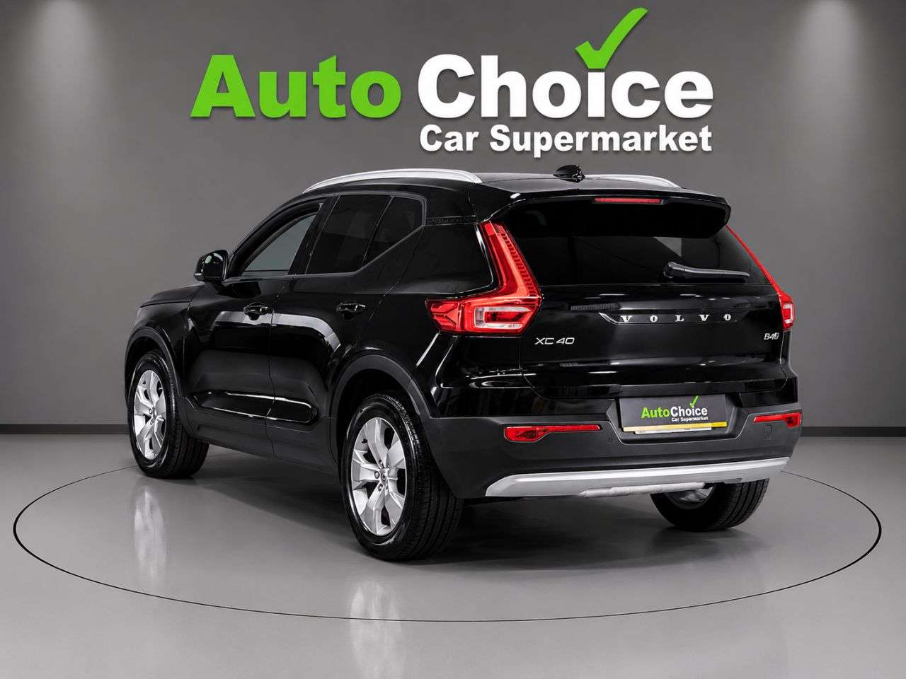 2020 VOLVO XC40 2020 VOLVO XC40