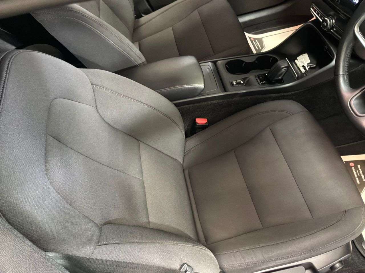 2020 VOLVO XC40 2020 VOLVO XC40