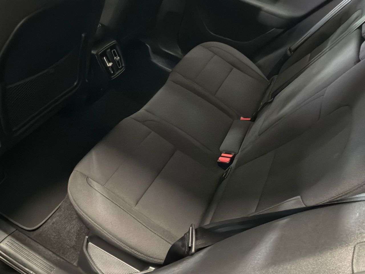 2020 VOLVO XC40 2020 VOLVO XC40