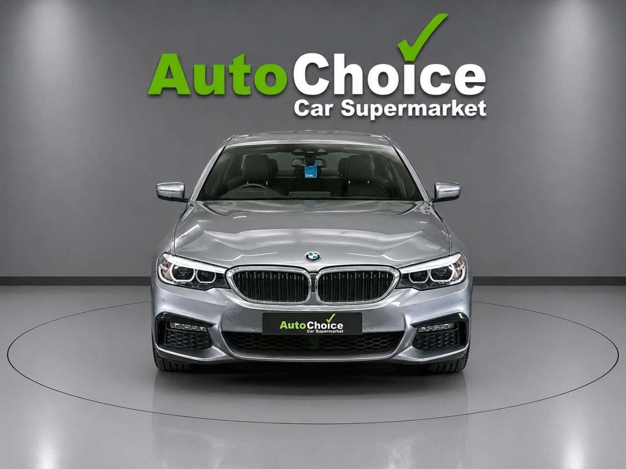 A 2018 BMW 5 SERIES 2.0 530e 9.2kWh M Sport Saloon 4dr Petrol Plug-in Hybrid Auto Euro 6 (s/s) A 2018 BMW 5 SERIES 2.0 530e 9.2kWh M Sport Saloon 4dr Petrol Plug-in Hybrid Auto Euro 6 (s/s)