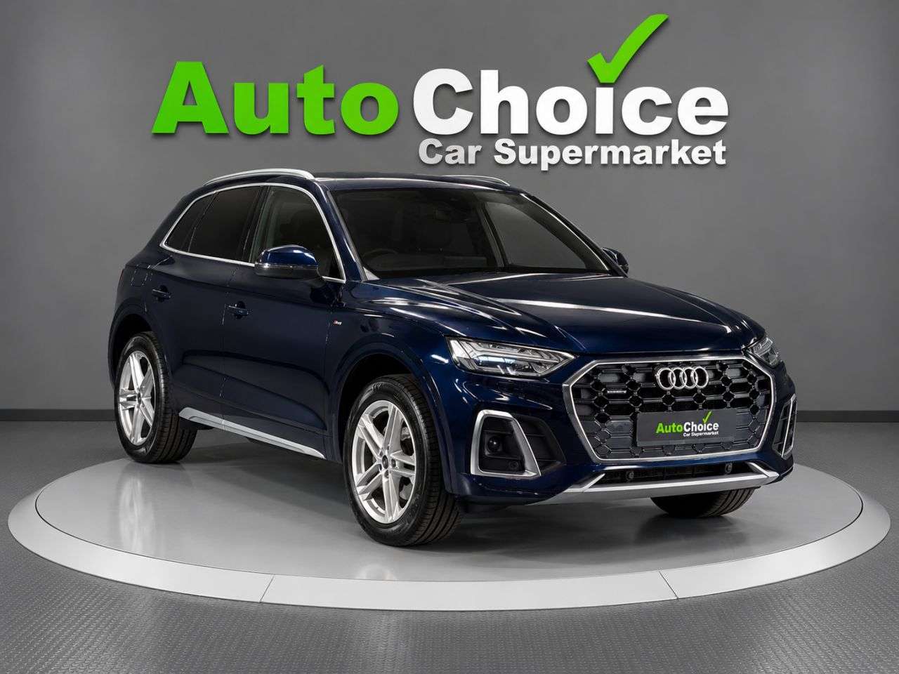A 2021 AUDI Q5 2.0 TDI 40 S line SUV 5dr Diesel S Tronic quattro Euro 6 (s/s) (204 ps) in A 2021 AUDI Q5 2.0 TDI 40 S line SUV 5dr Diesel S Tronic quattro Euro 6 (s/s) (204 ps) in