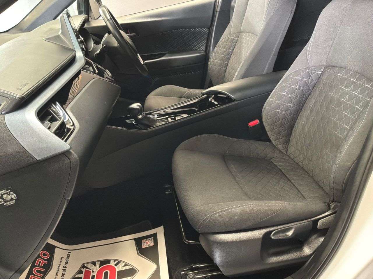 2021 TOYOTA C-HR 2021 TOYOTA C-HR