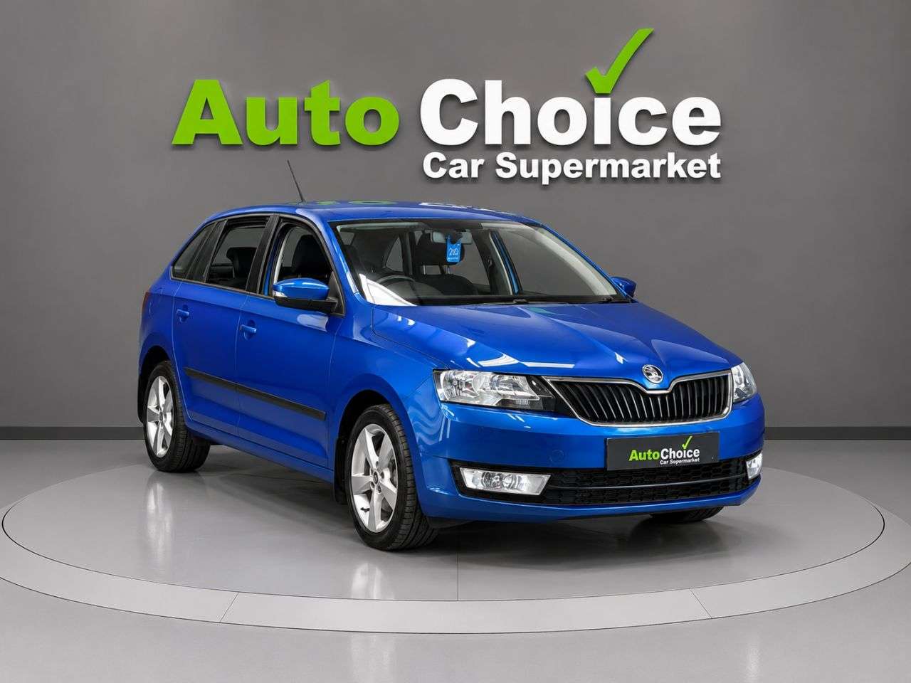 A 2017 SKODA RAPID SPACEBACK 1.6 TDI SE Tech Hatchback 5dr Diesel Manual Euro 6 (s/s) (115 ps) in Blackb A 2017 SKODA RAPID SPACEBACK 1.6 TDI SE Tech Hatchback 5dr Diesel Manual Euro 6 (s/s) (115 ps) in Blackb
