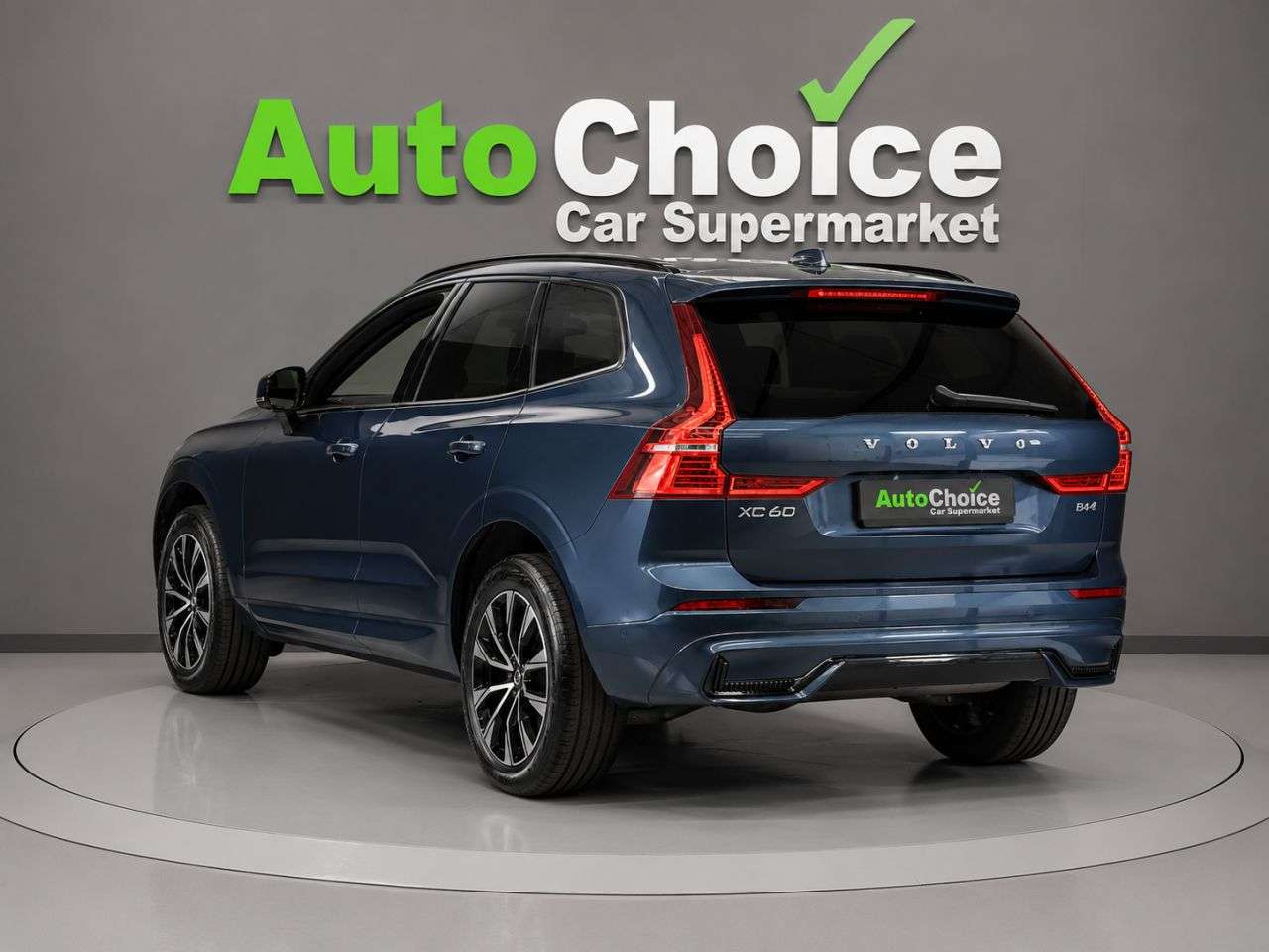 2022 VOLVO XC60 2022 VOLVO XC60