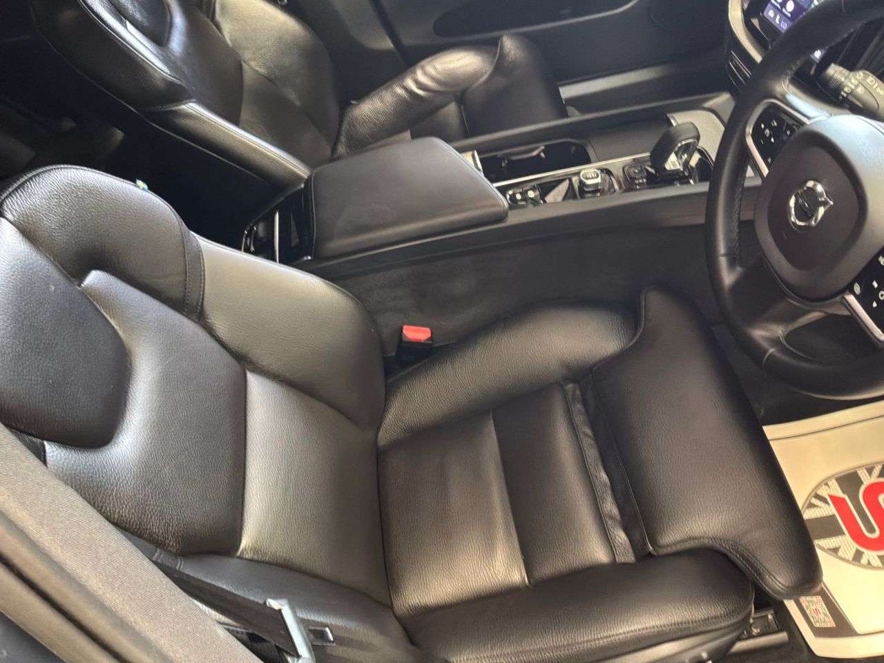 2022 VOLVO XC60 2022 VOLVO XC60