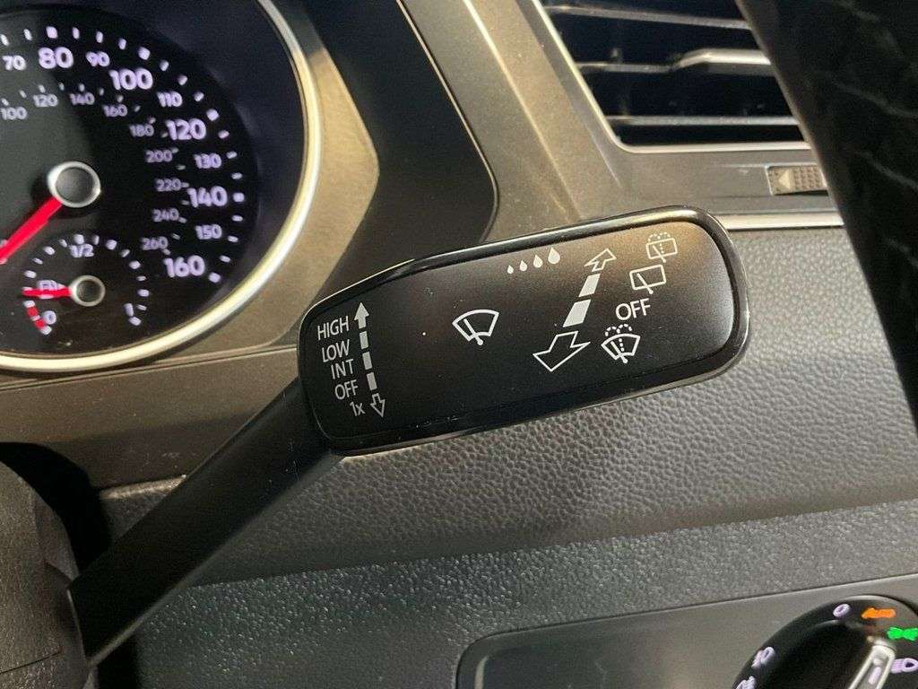 2019 VOLKSWAGEN TIGUAN 2019 VOLKSWAGEN TIGUAN