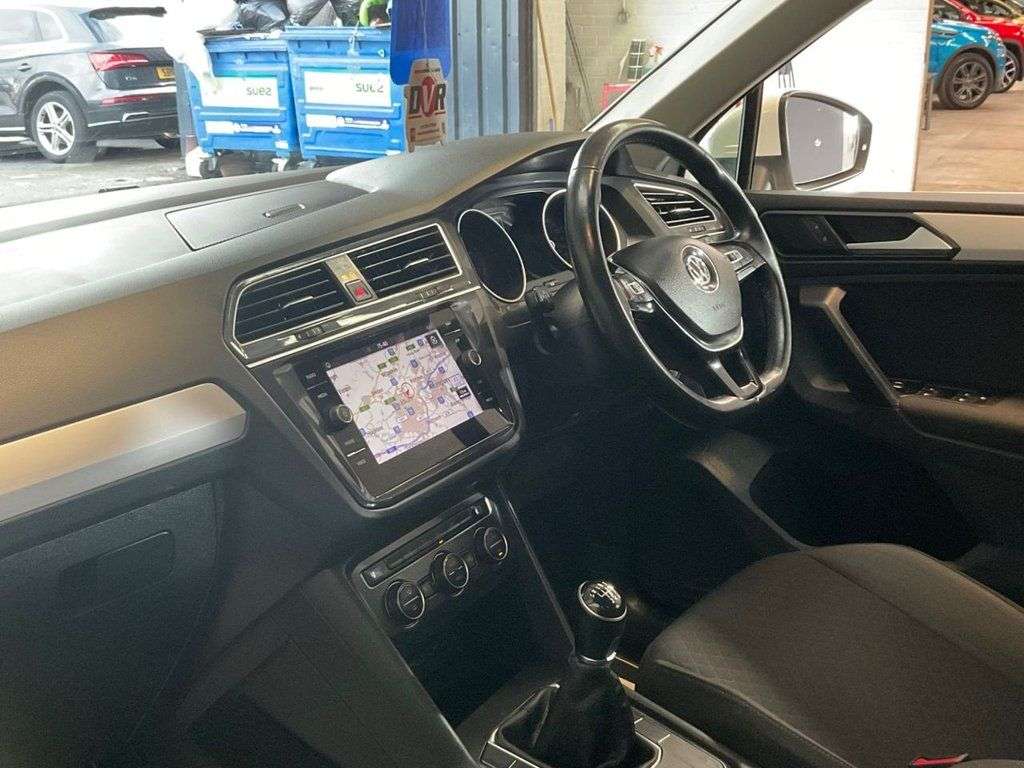 2019 VOLKSWAGEN TIGUAN 2019 VOLKSWAGEN TIGUAN