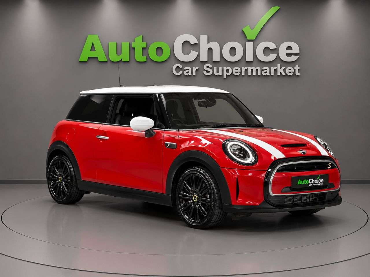 A 2022 MINI ELECTRIC HATCH Cooper SE 32.6kWh Level 2 Hatchback 3dr Electric Auto (184 ps) in Blackburn A 2022 MINI ELECTRIC HATCH Cooper SE 32.6kWh Level 2 Hatchback 3dr Electric Auto (184 ps) in Blackburn