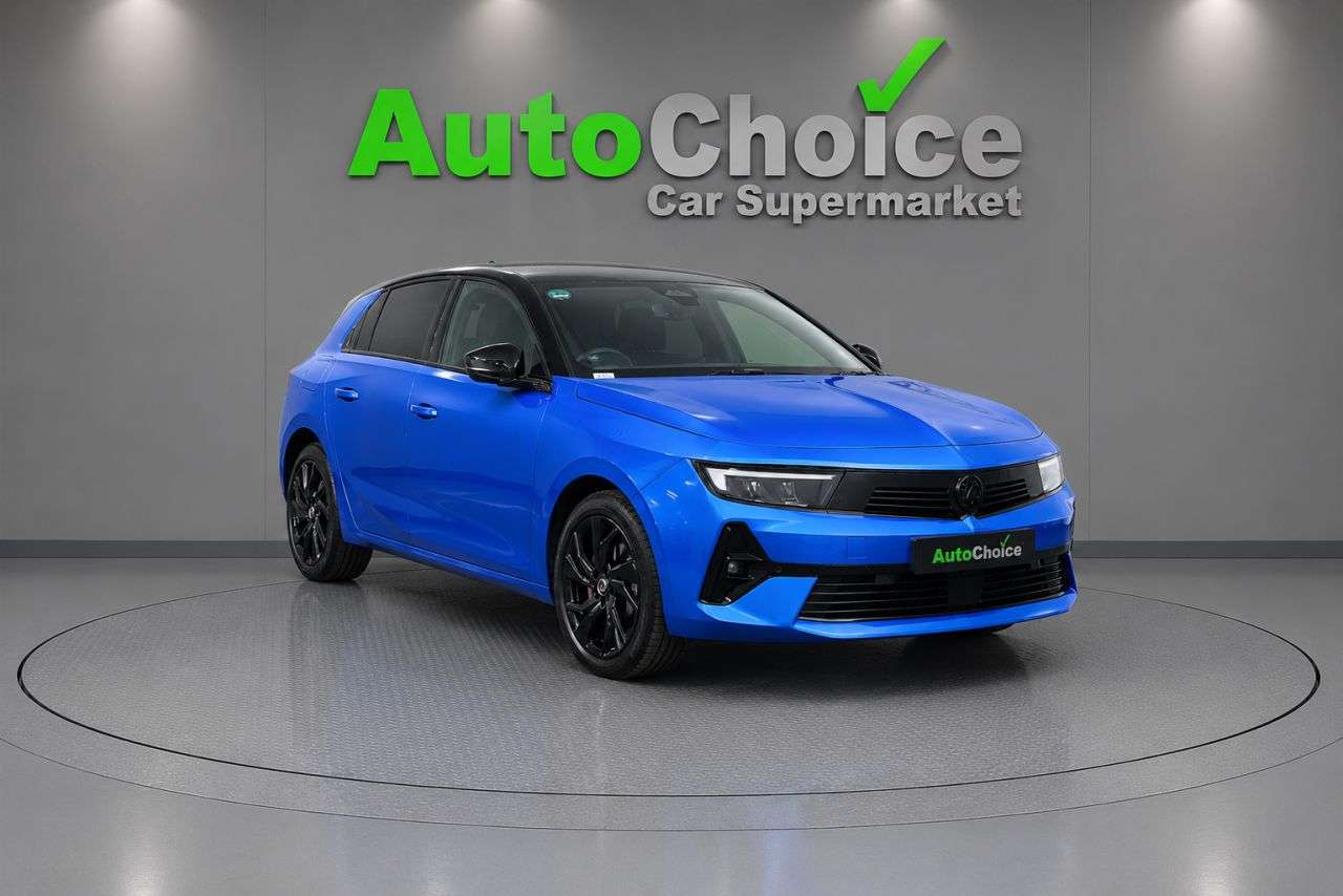 A 2022 VAUXHALL ASTRA 1.6 12.4kWh GS Line Hatchback 5dr Petrol Plug-in Hybrid Auto Euro 6 (s/s) ( A 2022 VAUXHALL ASTRA 1.6 12.4kWh GS Line Hatchback 5dr Petrol Plug-in Hybrid Auto Euro 6 (s/s) (