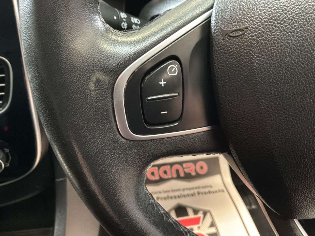 2017 RENAULT CLIO 2017 RENAULT CLIO