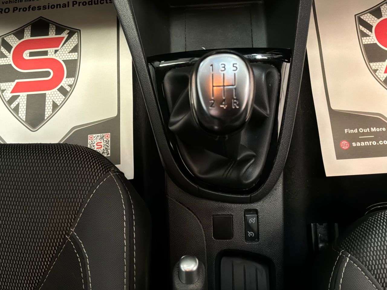 2017 RENAULT CLIO 2017 RENAULT CLIO