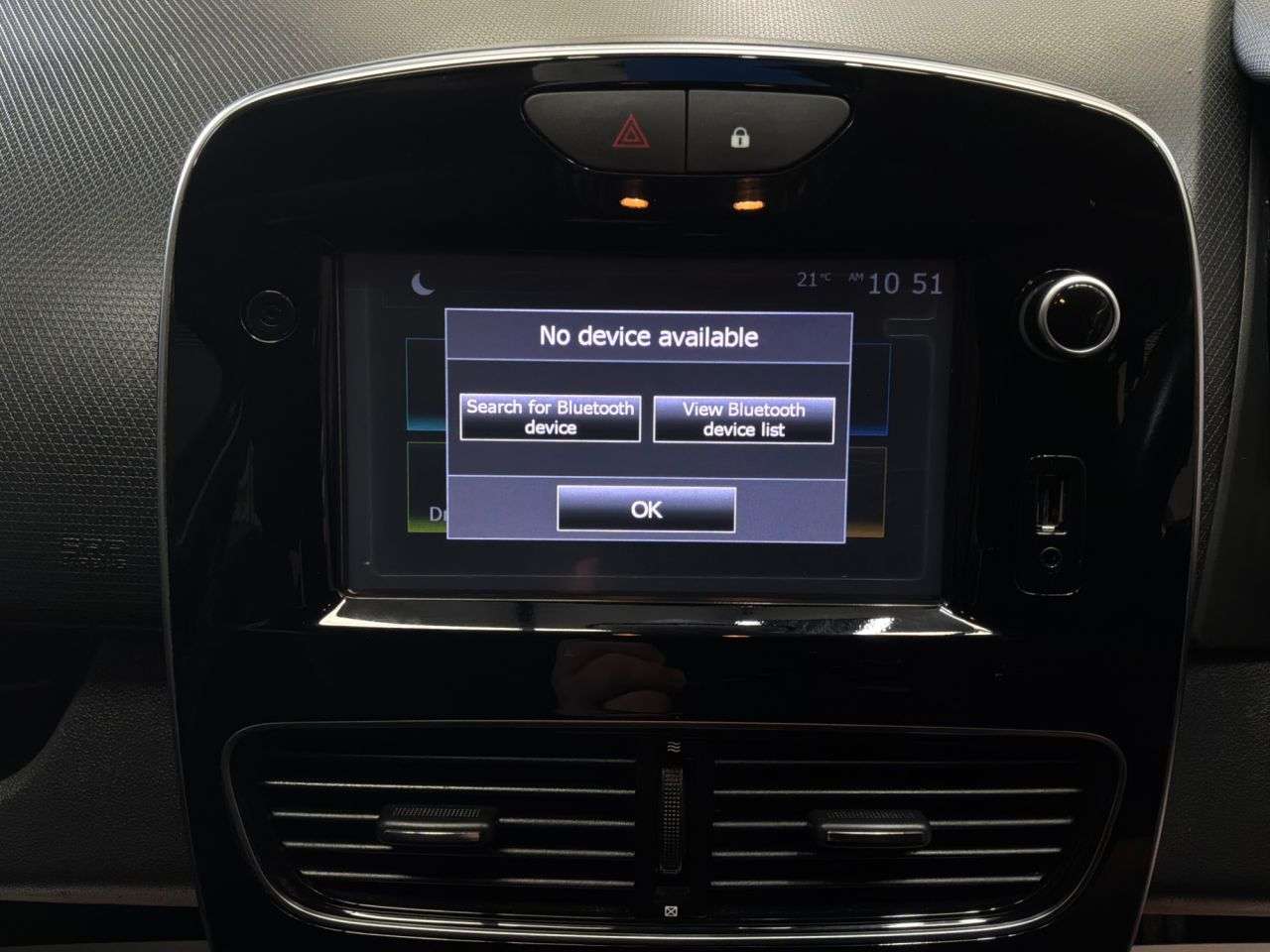 2017 RENAULT CLIO 2017 RENAULT CLIO