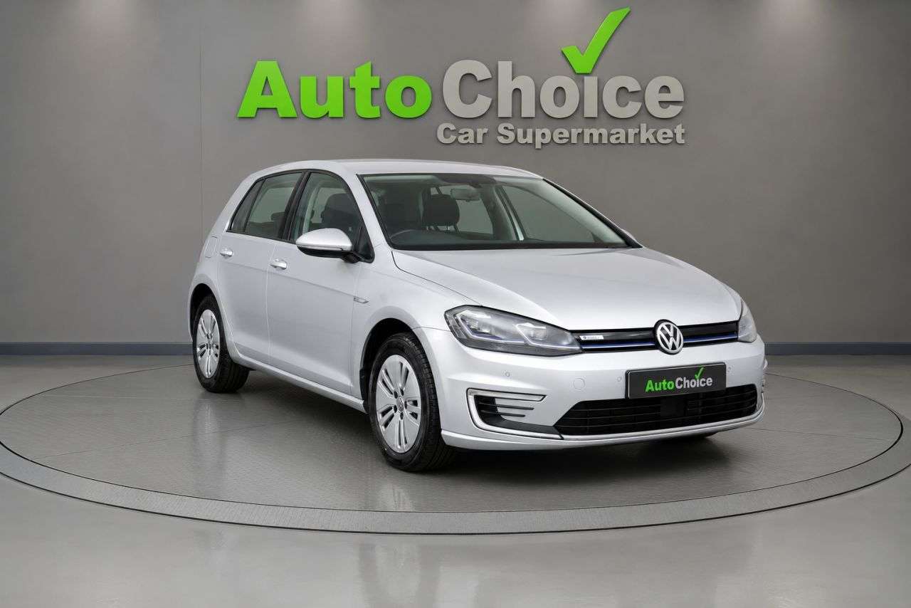 A 2019 VOLKSWAGEN E-GOLF 35.8kWh e-Golf Hatchback 5dr Electric Auto (136 ps) in Blackburn Finance Av A 2019 VOLKSWAGEN E-GOLF 35.8kWh e-Golf Hatchback 5dr Electric Auto (136 ps) in Blackburn Finance Av