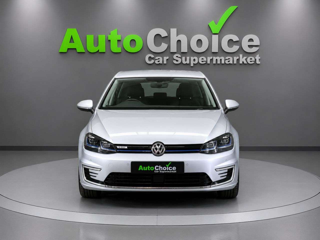 A 2019 VOLKSWAGEN E-GOLF 35.8kWh e-Golf Hatchback 5dr Electric Auto (136 ps) in Blackburn Finance Av A 2019 VOLKSWAGEN E-GOLF 35.8kWh e-Golf Hatchback 5dr Electric Auto (136 ps) in Blackburn Finance Av
