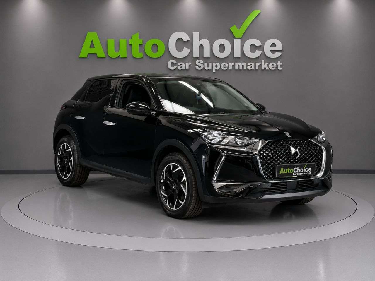 A 2019 DS AUTOMOBILES DS 3 1.2 PureTech Prestige Crossback 5dr Petrol EAT8 Euro 6 (s/s) (130 ps) in Bl A 2019 DS AUTOMOBILES DS 3 1.2 PureTech Prestige Crossback 5dr Petrol EAT8 Euro 6 (s/s) (130 ps) in Bl