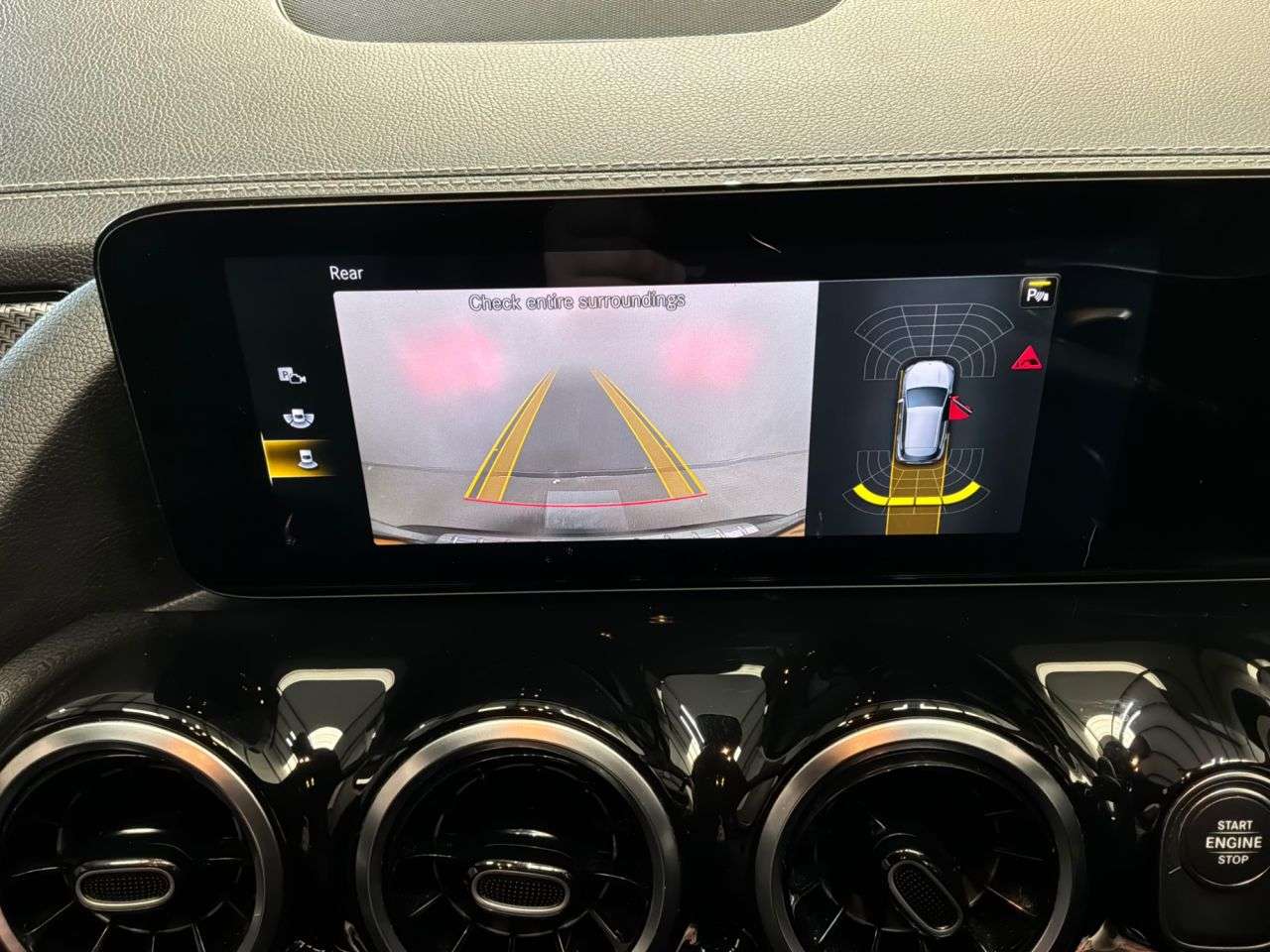 2021 MERCEDES-BENZ 180 2021 MERCEDES-BENZ 180