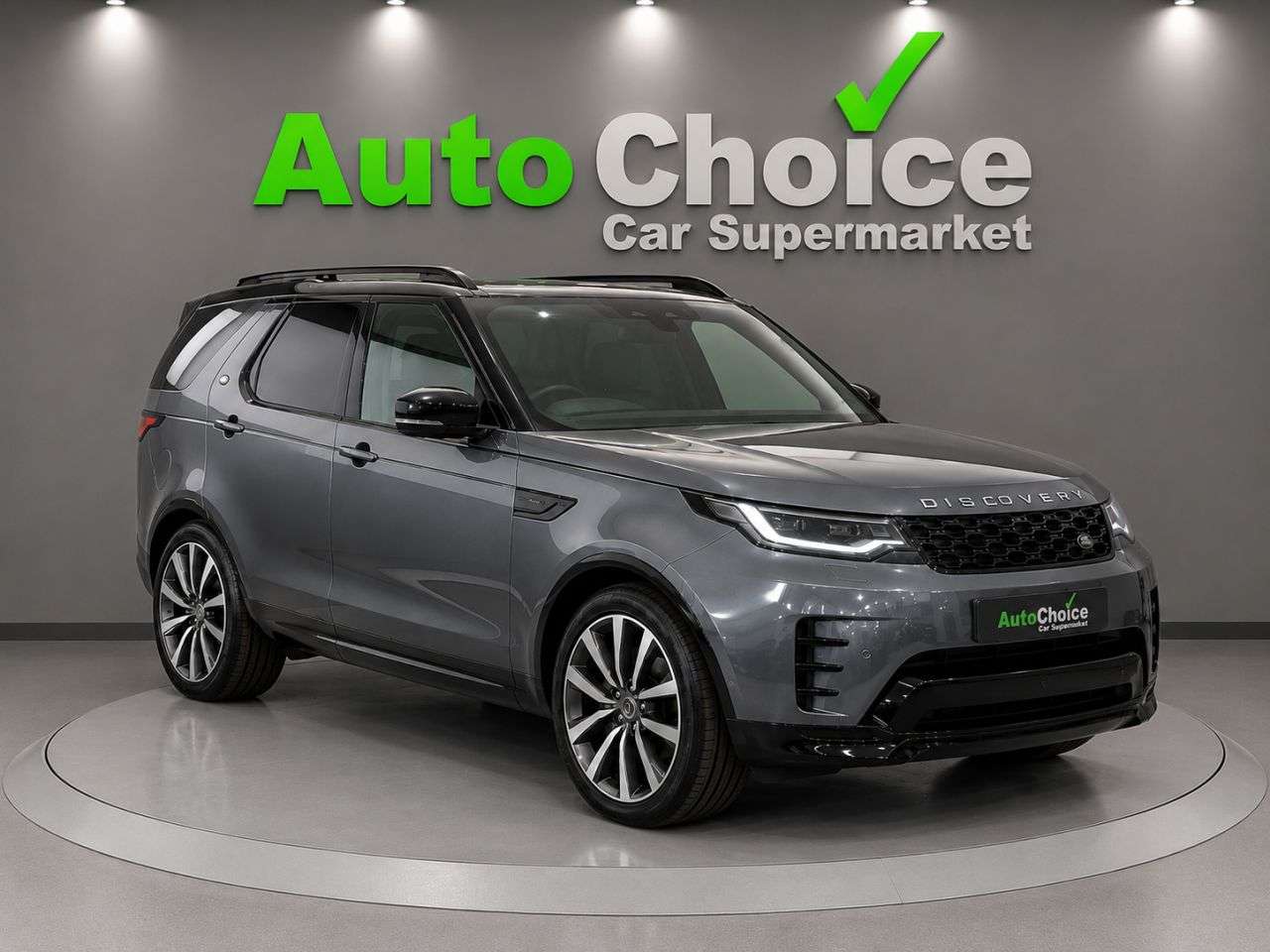 A 2023 LAND ROVER DISCOVERY 3.0 D300 MHEV R-Dynamic SE SUV 5dr Diesel Auto 4WD Euro 6 (s/s) (300 ps) in A 2023 LAND ROVER DISCOVERY 3.0 D300 MHEV R-Dynamic SE SUV 5dr Diesel Auto 4WD Euro 6 (s/s) (300 ps) in