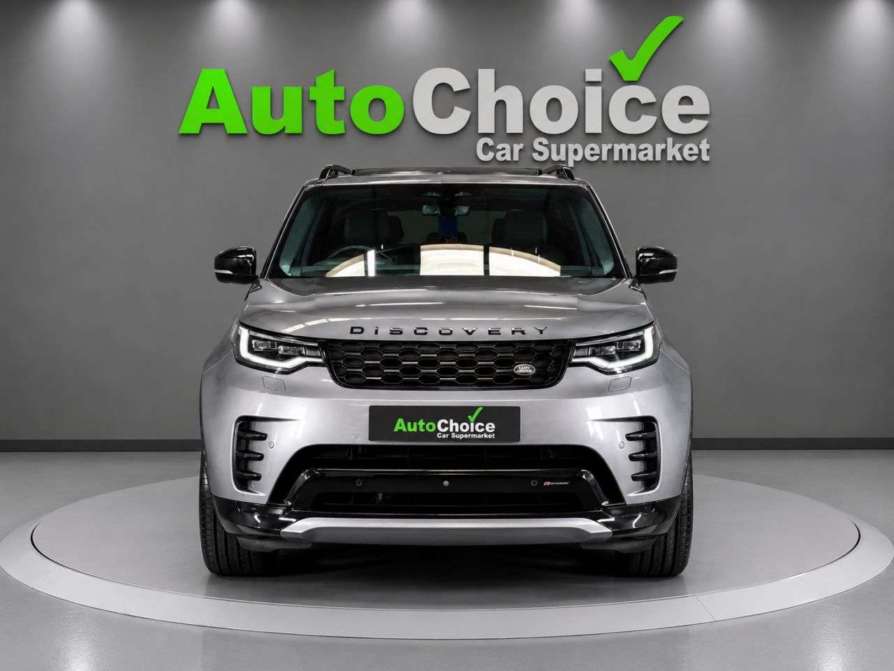 A 2023 LAND ROVER DISCOVERY 3.0 D300 MHEV R-Dynamic SE SUV 5dr Diesel Auto 4WD Euro 6 (s/s) (300 ps) in A 2023 LAND ROVER DISCOVERY 3.0 D300 MHEV R-Dynamic SE SUV 5dr Diesel Auto 4WD Euro 6 (s/s) (300 ps) in