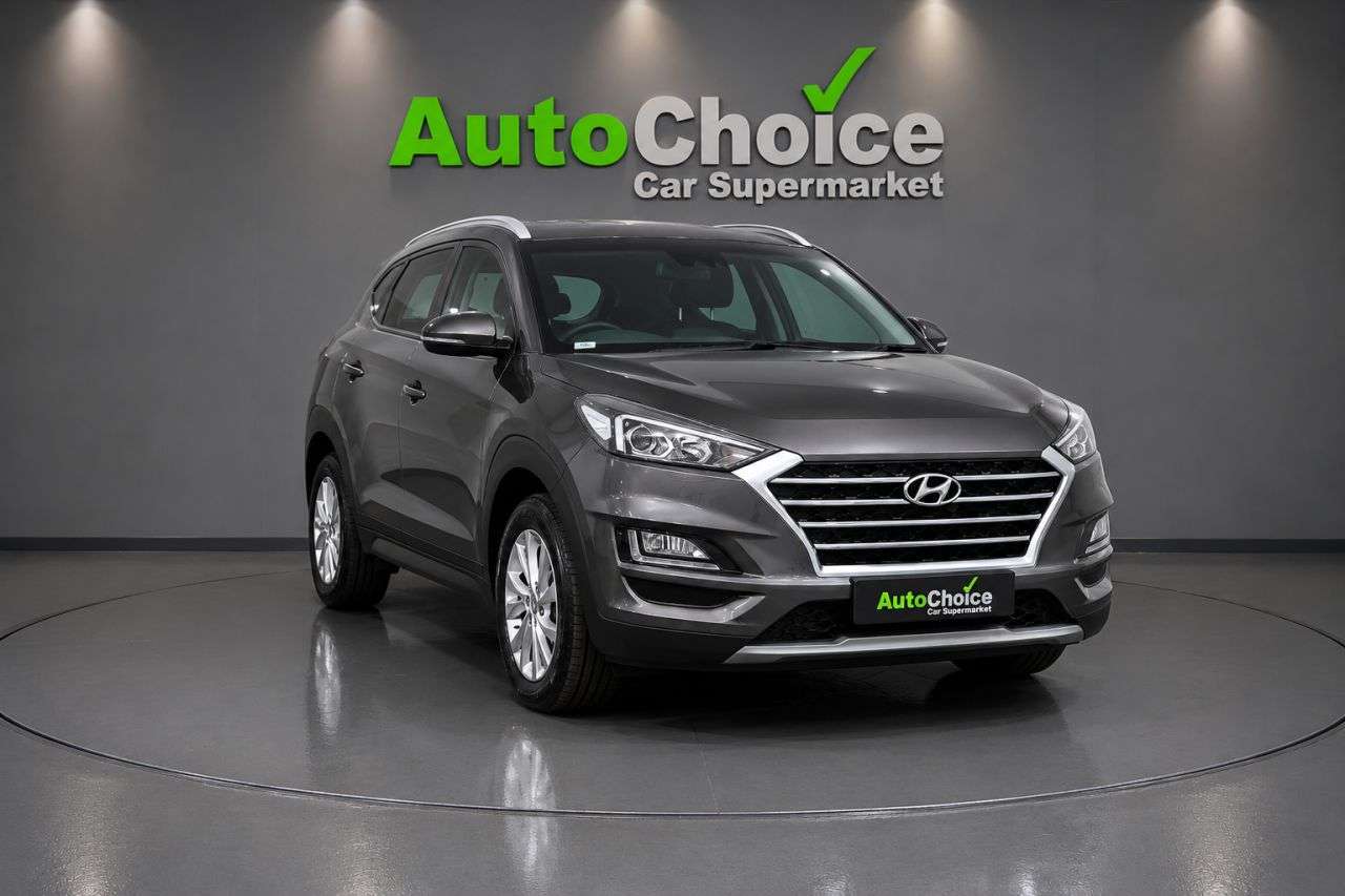 A 2019 HYUNDAI TUCSON 1.6 T-GDi SE Nav SUV 5dr Petrol DCT Euro 6 (s/s) (177 ps) in Blackburn Fina A 2019 HYUNDAI TUCSON 1.6 T-GDi SE Nav SUV 5dr Petrol DCT Euro 6 (s/s) (177 ps) in Blackburn Fina