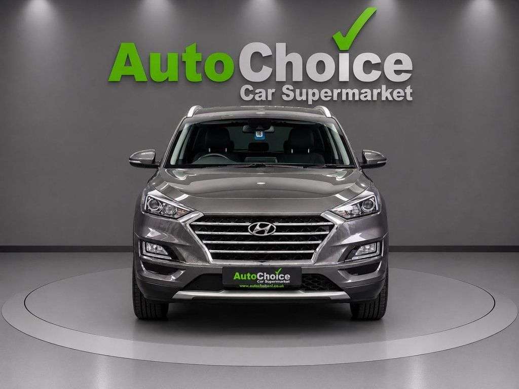 A 2019 HYUNDAI TUCSON 1.6 T-GDi SE Nav SUV 5dr Petrol DCT Euro 6 (s/s) (177 ps) in Blackburn Fina A 2019 HYUNDAI TUCSON 1.6 T-GDi SE Nav SUV 5dr Petrol DCT Euro 6 (s/s) (177 ps) in Blackburn Fina
