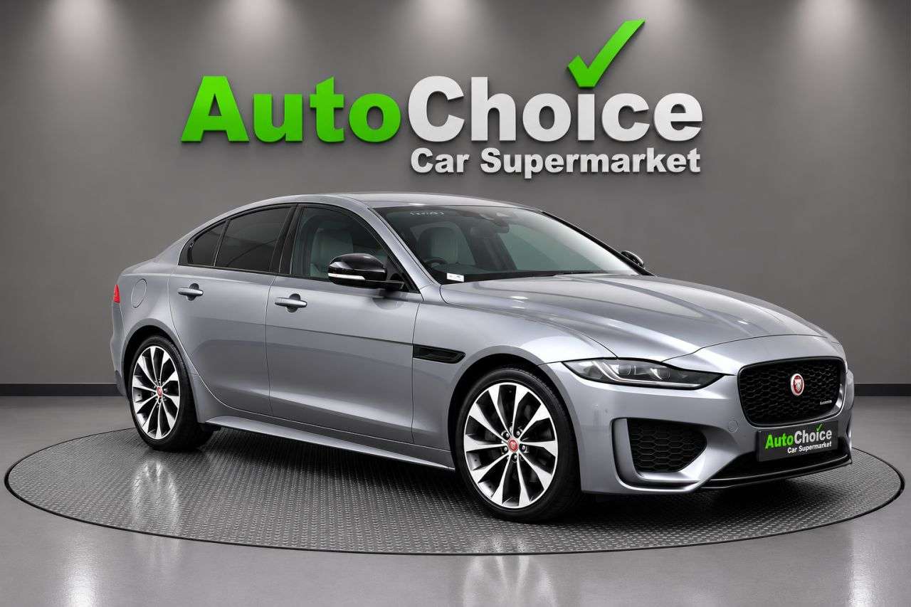 A 2023 JAGUAR XE 2.0 D200 MHEV R-Dynamic SE Black Saloon 4dr Diesel Auto Euro 6 (s/s) (204 p A 2023 JAGUAR XE 2.0 D200 MHEV R-Dynamic SE Black Saloon 4dr Diesel Auto Euro 6 (s/s) (204 p