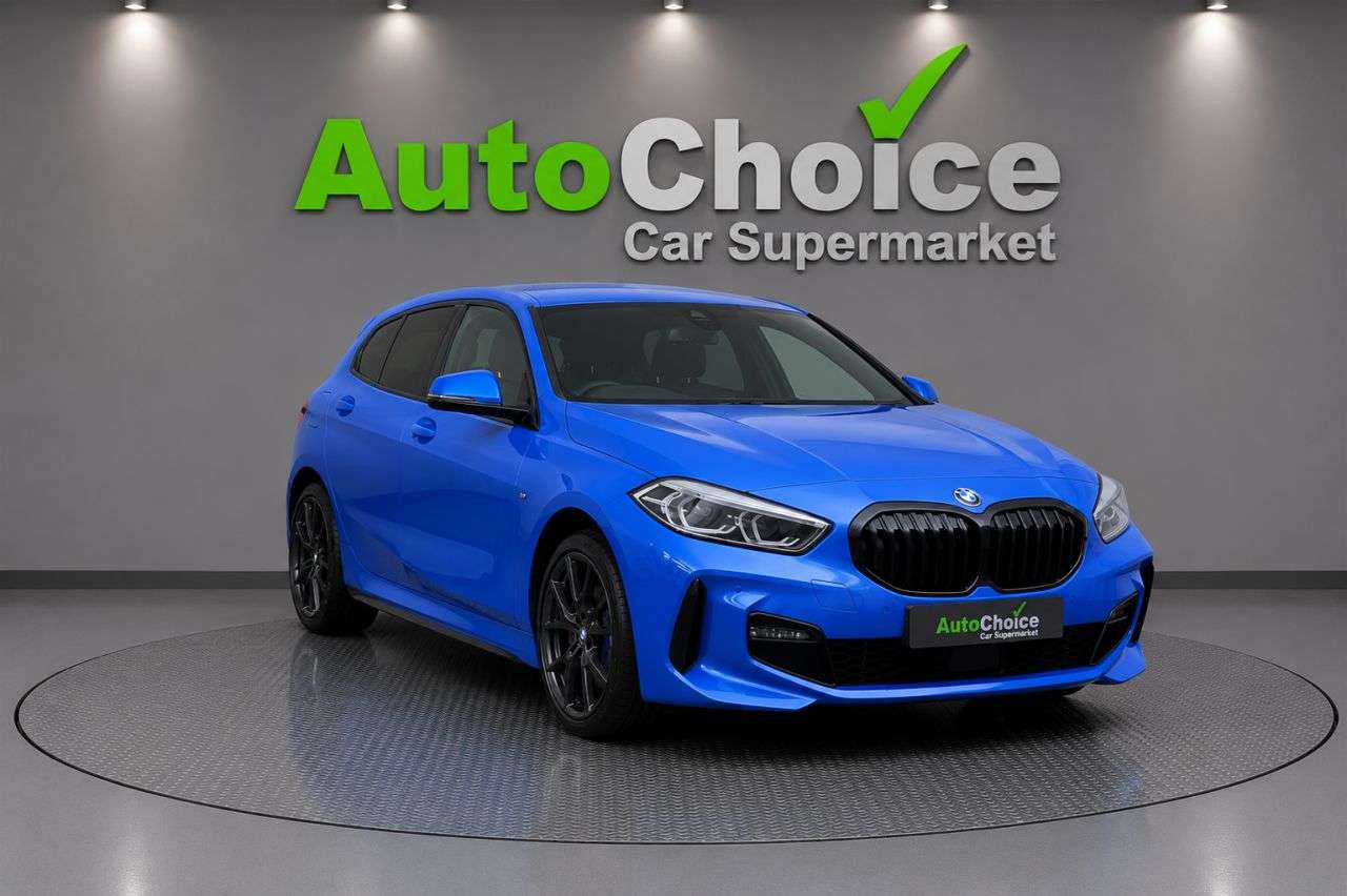 A 2021 BMW 1 SERIES 2.0 118d M Sport (LCP) Hatchback 5dr Diesel Auto Euro 6 (s/s) (150 ps) in B A 2021 BMW 1 SERIES 2.0 118d M Sport (LCP) Hatchback 5dr Diesel Auto Euro 6 (s/s) (150 ps) in B