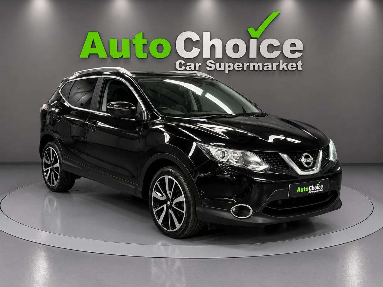 A 2017 NISSAN QASHQAI 1.6 dCi Tekna SUV 5dr Diesel XTRON 2WD Euro 6 (s/s) (130 ps) in Blackburn F A 2017 NISSAN QASHQAI 1.6 dCi Tekna SUV 5dr Diesel XTRON 2WD Euro 6 (s/s) (130 ps) in Blackburn F