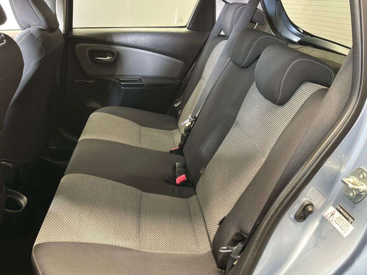 2015 TOYOTA YARIS 2015 TOYOTA YARIS