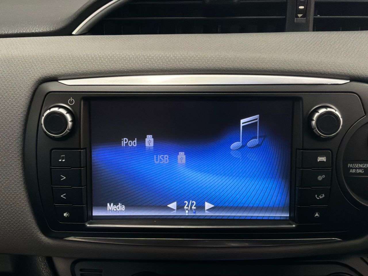 2015 TOYOTA YARIS 2015 TOYOTA YARIS
