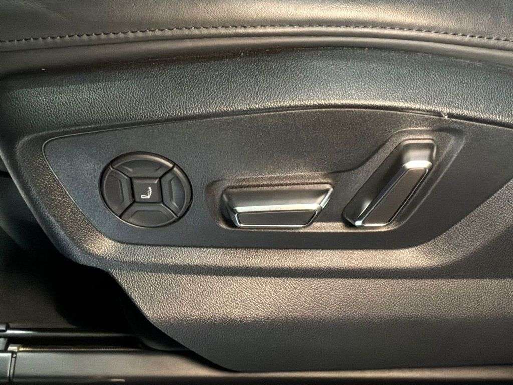 2020 AUDI RSQ8 2020 AUDI RSQ8