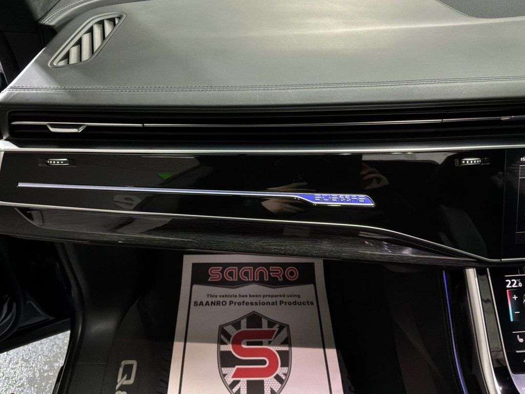 2020 AUDI RSQ8 2020 AUDI RSQ8